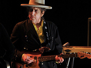 O cantor Bob Dylan aparece na lista