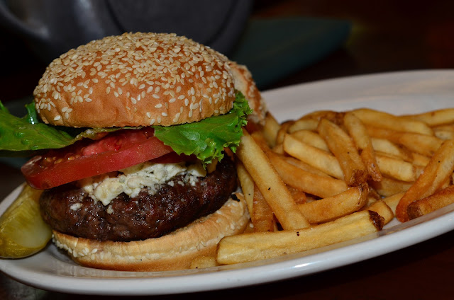 Burgers and Brews Food Reviews: Clyde's- Washington, DC