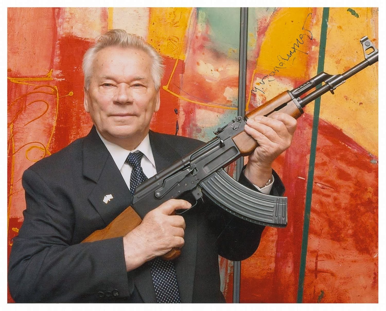 Pergelator: Mikhail Kalashnikov