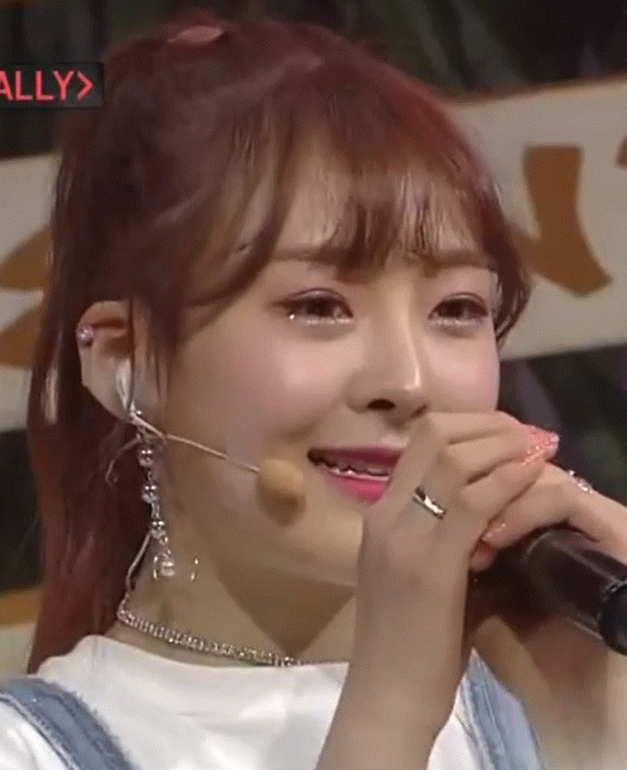 무대 할때마다 등수가 급등하는 이유.gif | 인스티즈