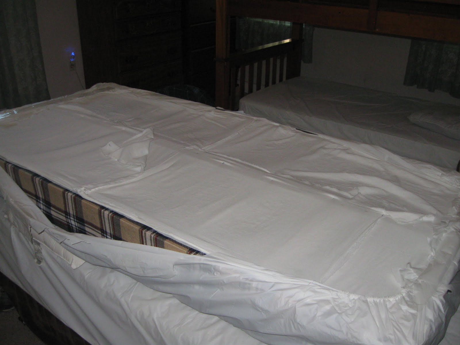 NonStop Mom I hate bunk beds. And it gets worse from there.