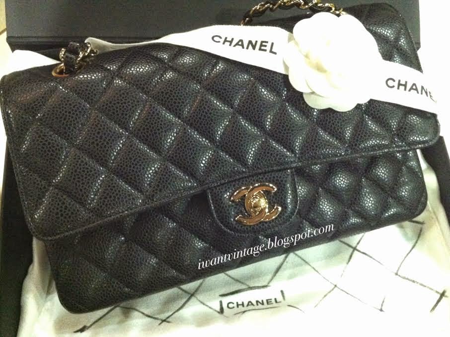 chanel classic flap bag medium black caviar gold hardware
