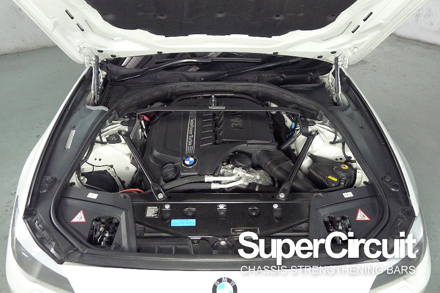 SUPERCIRCUIT CHASSIS STRENGTHENING BARS BMW F10 535i Front Strut Bar