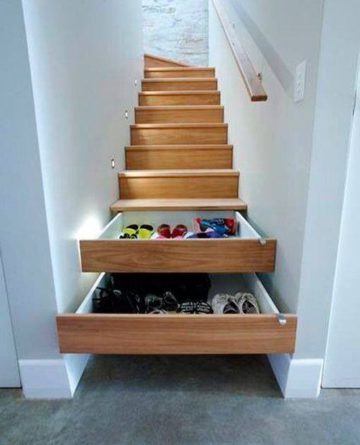 Sangat Kreatif! Orang Ini Memanfaatkan Tangga Rumah Sebagai Almari dan Laci Tersembunyi Sangat Kreatif! Orang Ini Memanfaatkan Tangga Rumah Sebagai Almari dan Laci Tersembunyi