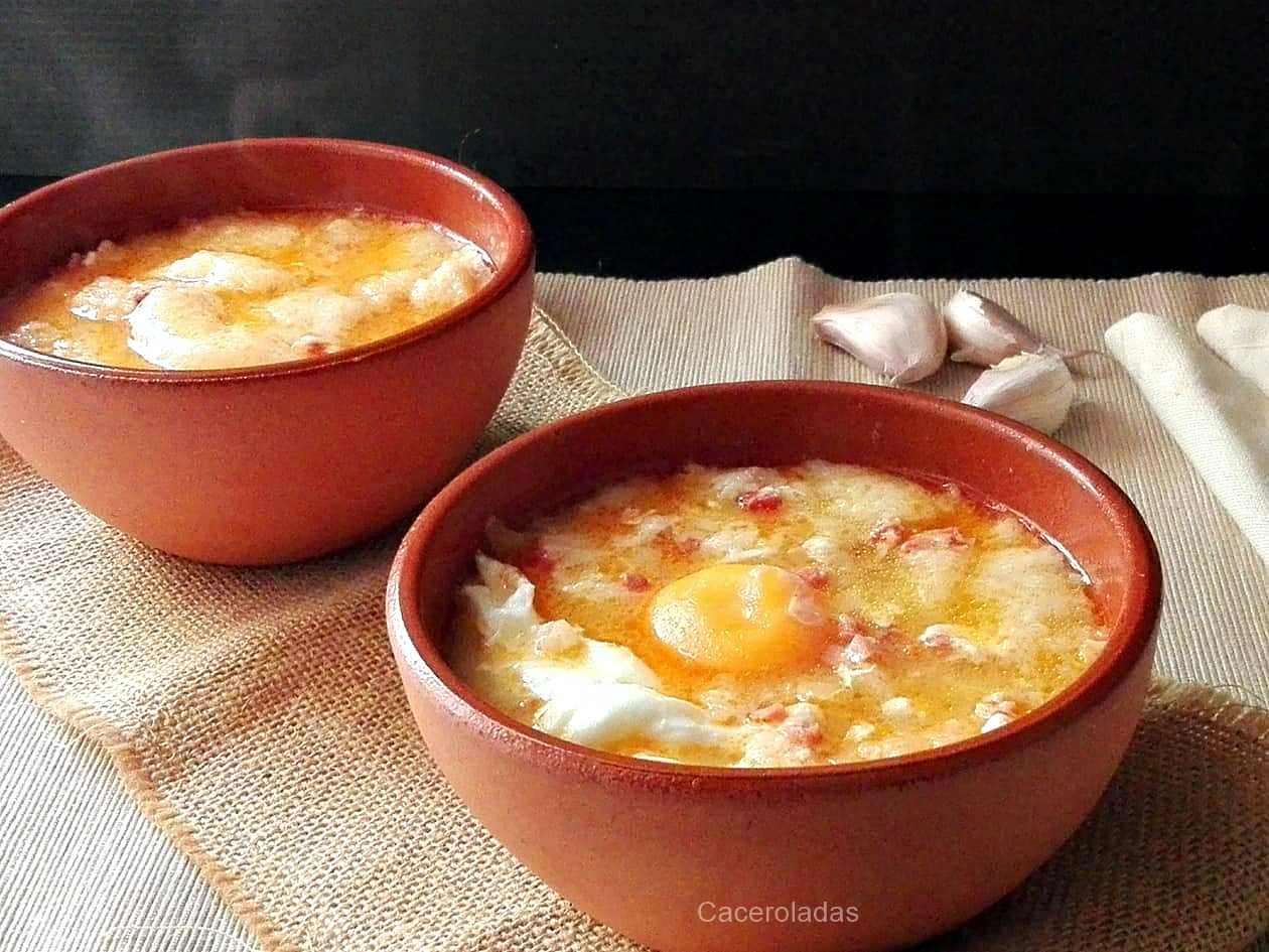 Sopa de ajo o sopa castellana. Receta tradicional