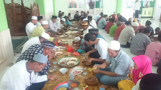 Acara Saprahan Maulid Nabi Muhammad SAW