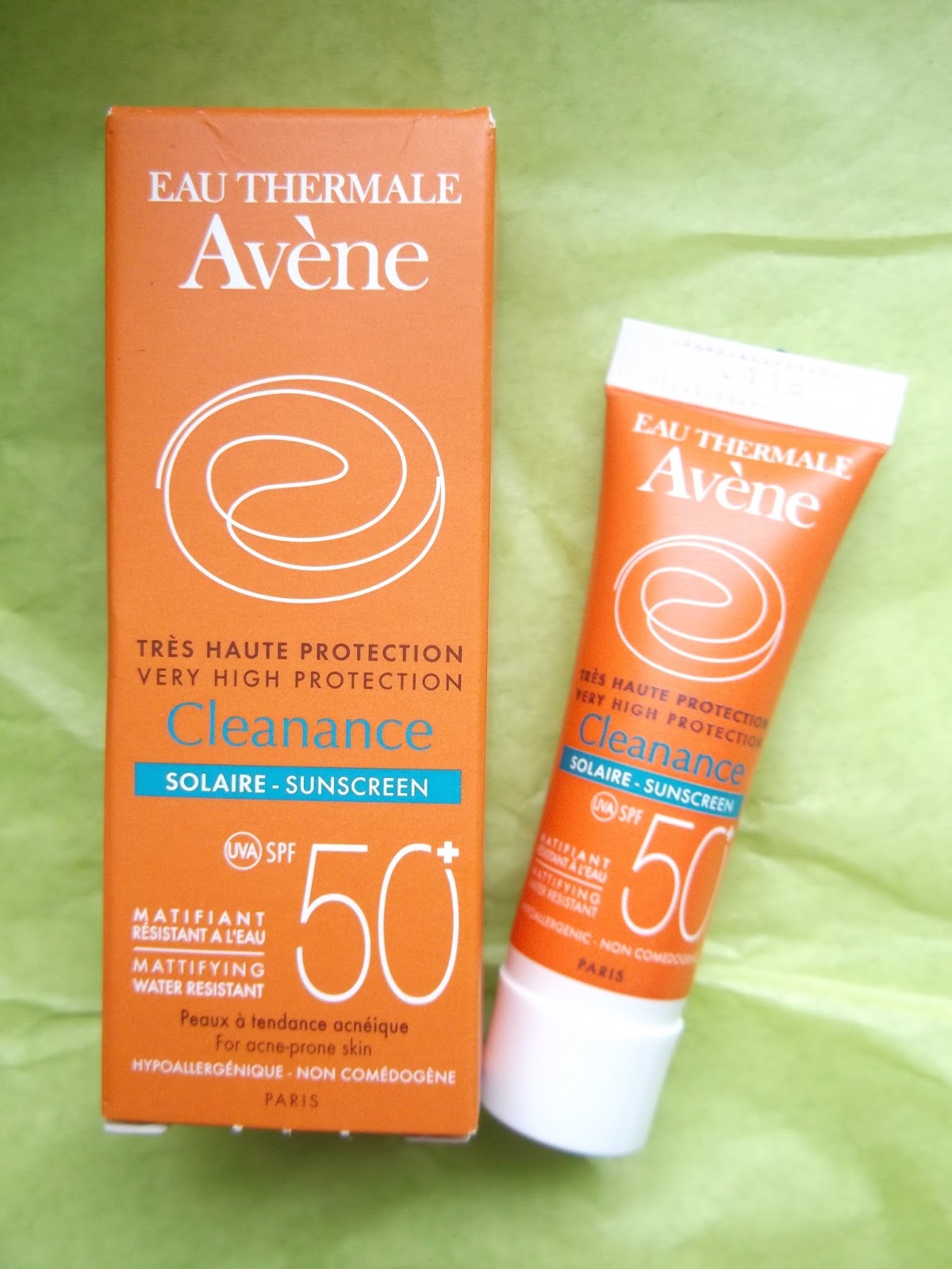 Ciekawska Magdalena : Avene mini krem z filtrem SPF 50 :)