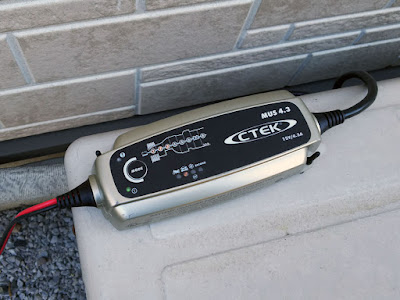 CTEK MUS4.3にて充電開始 CTEK MUS4.3 バッテリーチャージャー