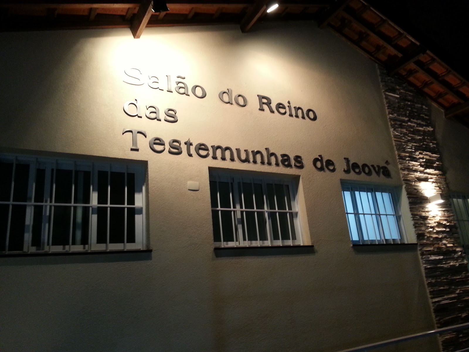 Religare Entre o céu e a terra As Testemunhas de Jeová parte 1 Religare Entre o céu e a terra As Testemunhas de Jeová parte 1