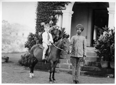 अंग्रेजों के समय भारतीयों के हाल को दिखाती तस्वीरें, जो 26 January के महत्व को बताती हैं 26 January Images, 26 January, republic day images