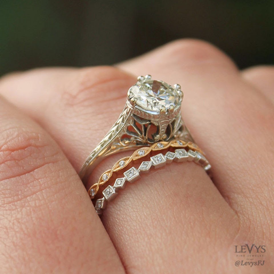 5 simple tips to pair  vintage style engagement  rings  with 