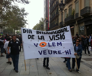 Una marcha reivindica en #BCN que se acabe com la ‘ceguera evitable’