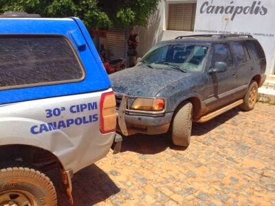 OESTE DA BAHIA: POLÍCIA MILITAR DE CANÁPOLIS RECUPERA CARRO ROUBADO EM BRASÍLIA
