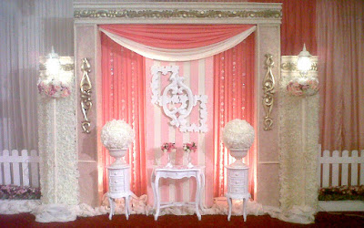 dekorasi photobooth unik pink dekorasi photobooth warna pink