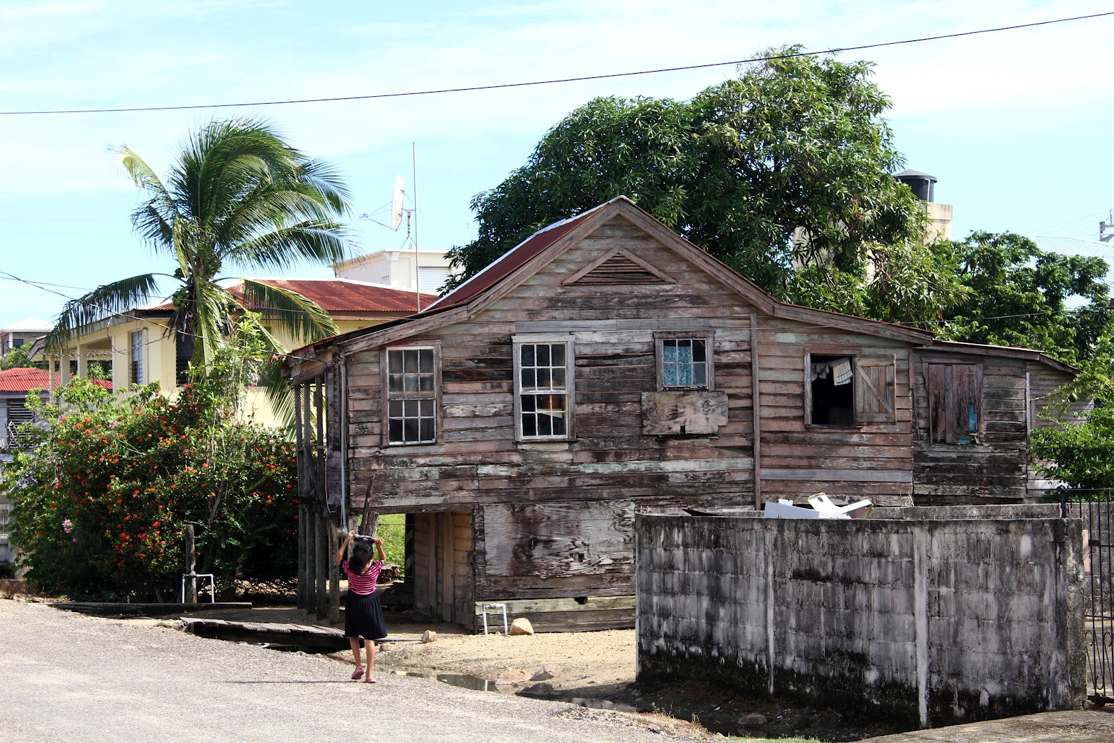 Visitar DANDRIGA, uma típica povoação das Caraíbas ao ritmo  "Go slow" | Belize