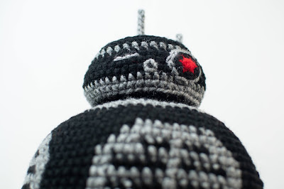 Star Wars BB-9e Hat - Free Crochet Pattern Star Wars BB-9e Hat - Free Crochet Pattern