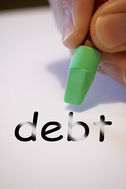Should You Use Savings to Pay Off Debt? 
