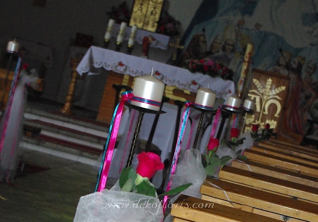 Różowa dekoracja ślubna kościoła opolskie