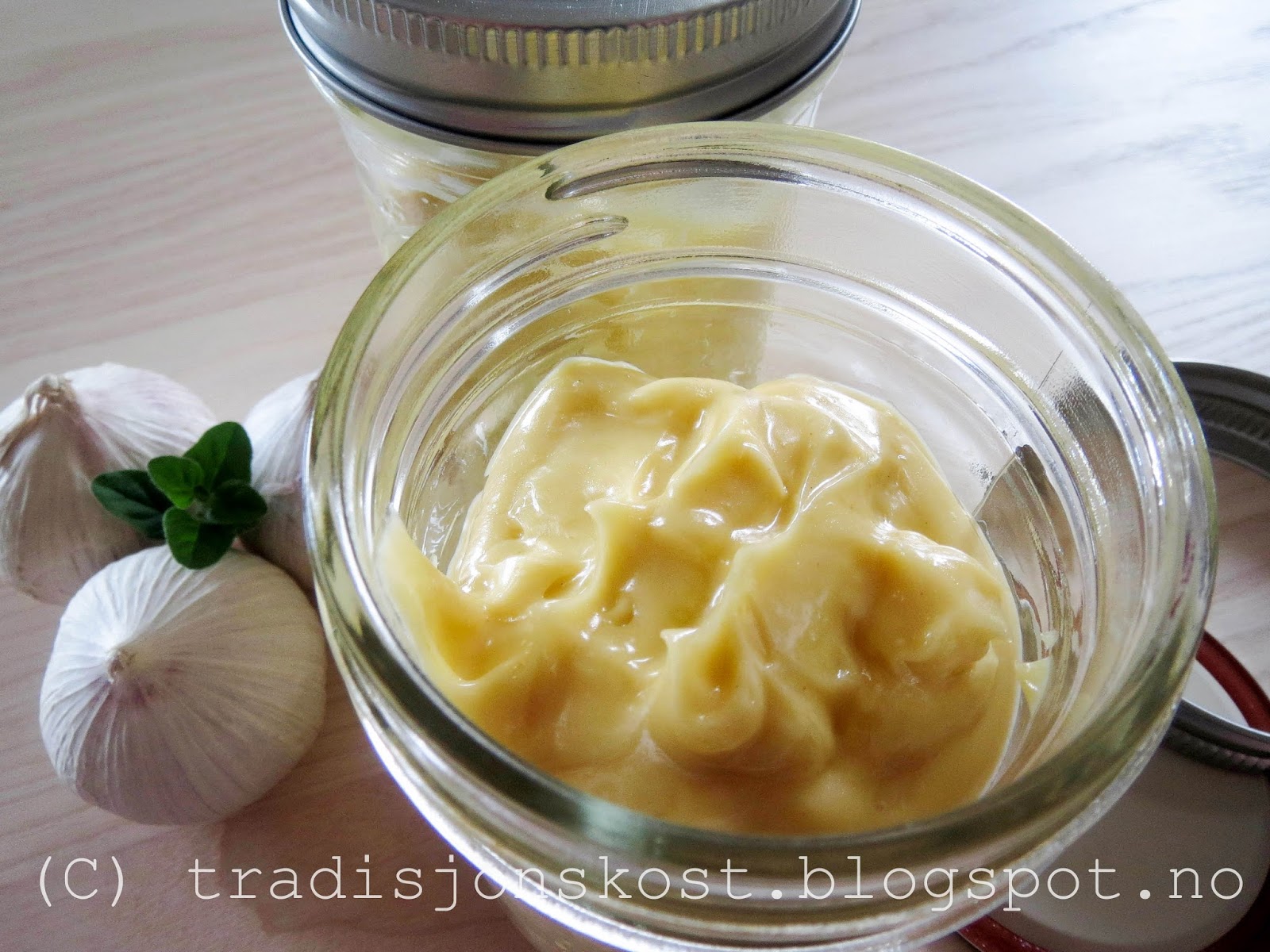 Tradisjonskost Hjemmelaget Melkesyregjæret Majones med Ghee og Sesamolje!