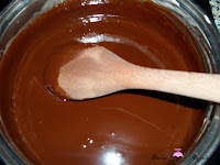 Nata, mantequilla y chocolate derretidos