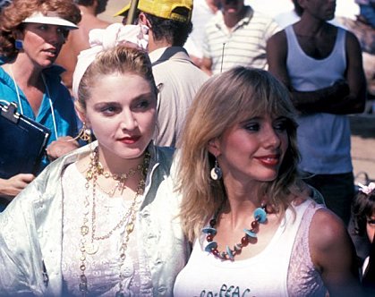 Madonna_with_Rosanna_Arquette_1985.jpg