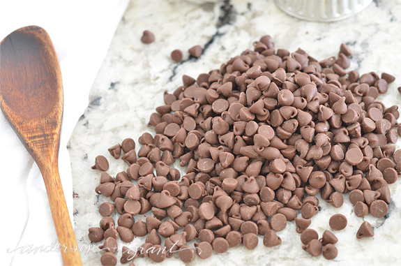 Foolproof method for melting chocolate | www.andersonandgrant.com
