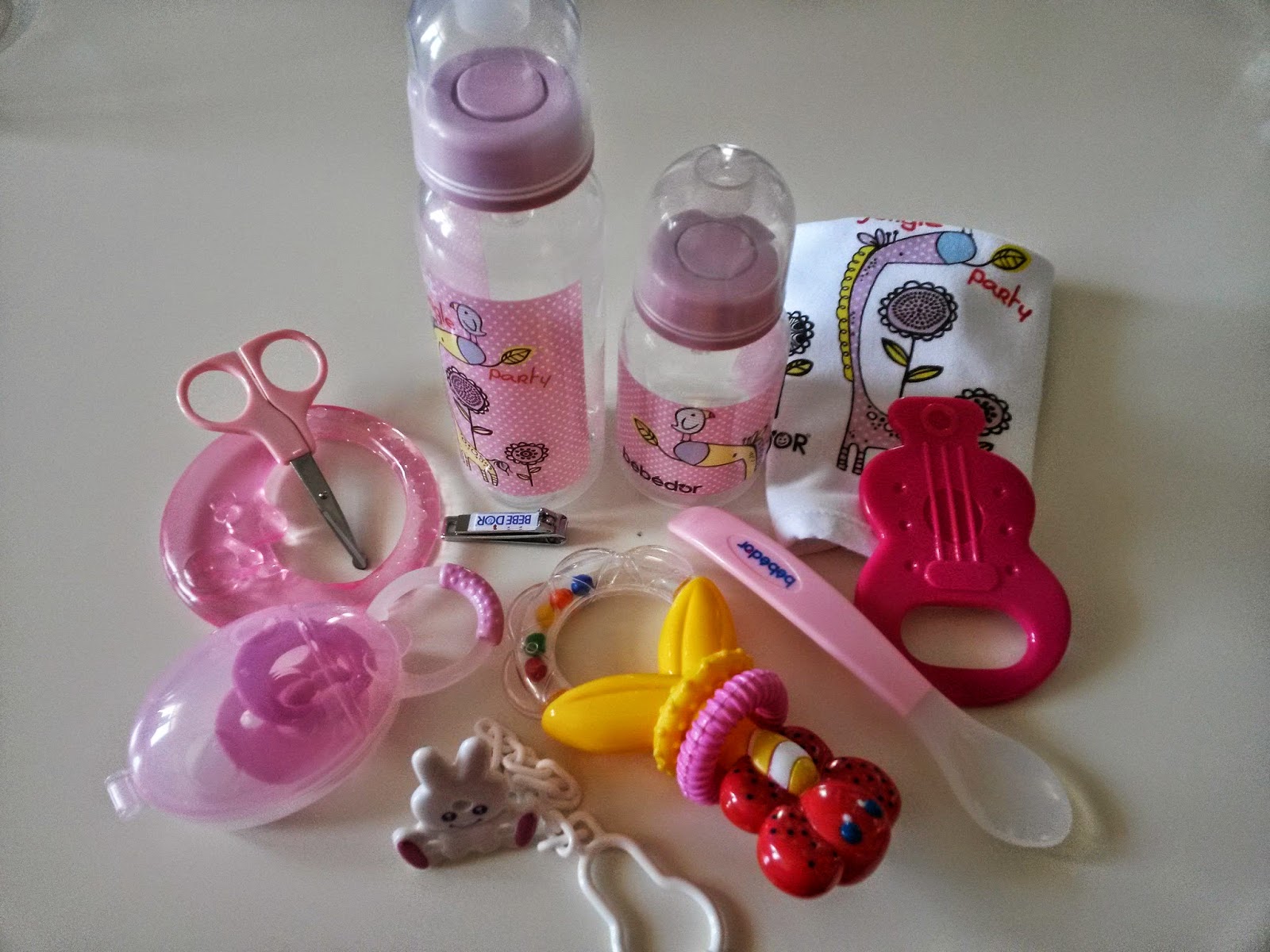 Gülay Cansever BEBEDOR BİBERON HEDİYE SETİ Gülay Cansever BEBEDOR BİBERON HEDİYE SETİ