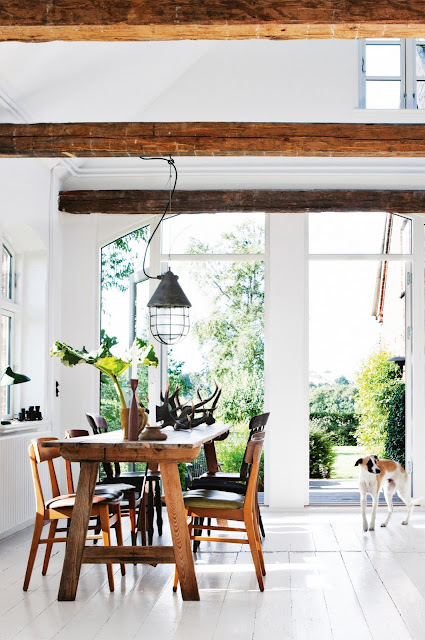 Fascinating Danish country house in black & white