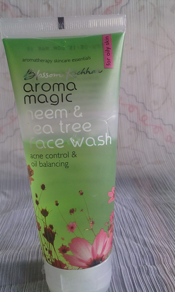 aroma magic tea tree and neem face wash