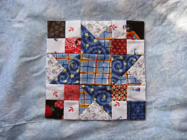 At the Corner of Scraps and Quilts : April 2014