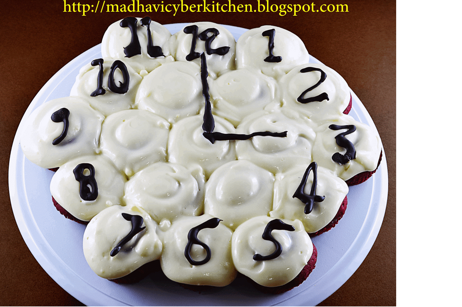 Madhavi's Cyber Kitchen Red velvet cupcake / Clock cup cake