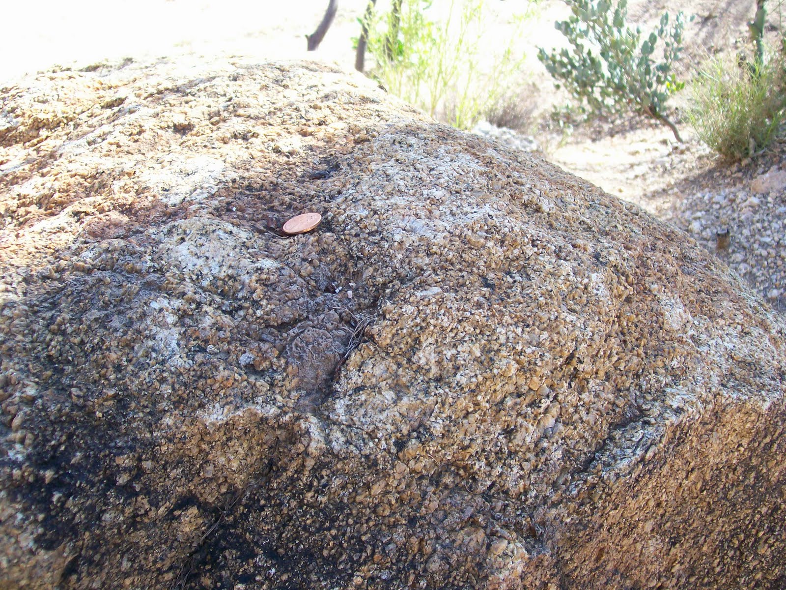 Rockhounding Around: Weathering at the Boulder's - Arizona