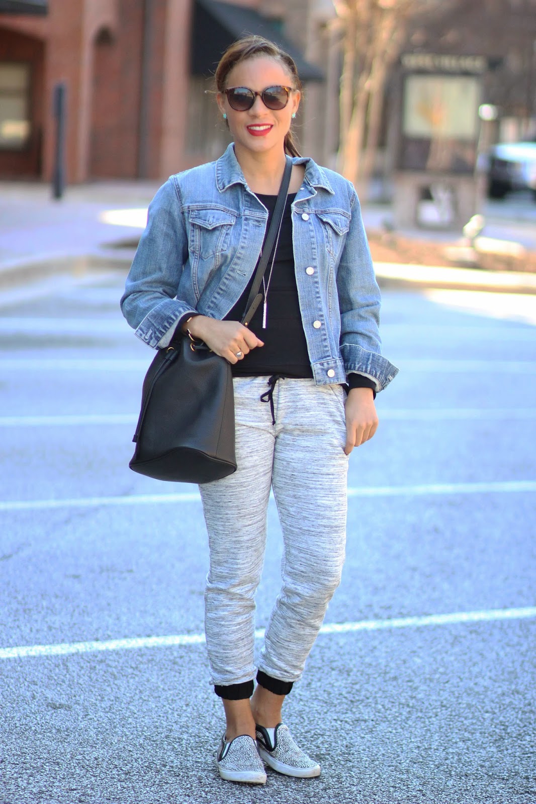 Nicole to the Nines: How To Wear Jogger Pants - Casual