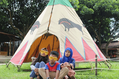 Tenda suku Indian di de' Ranch Lembang