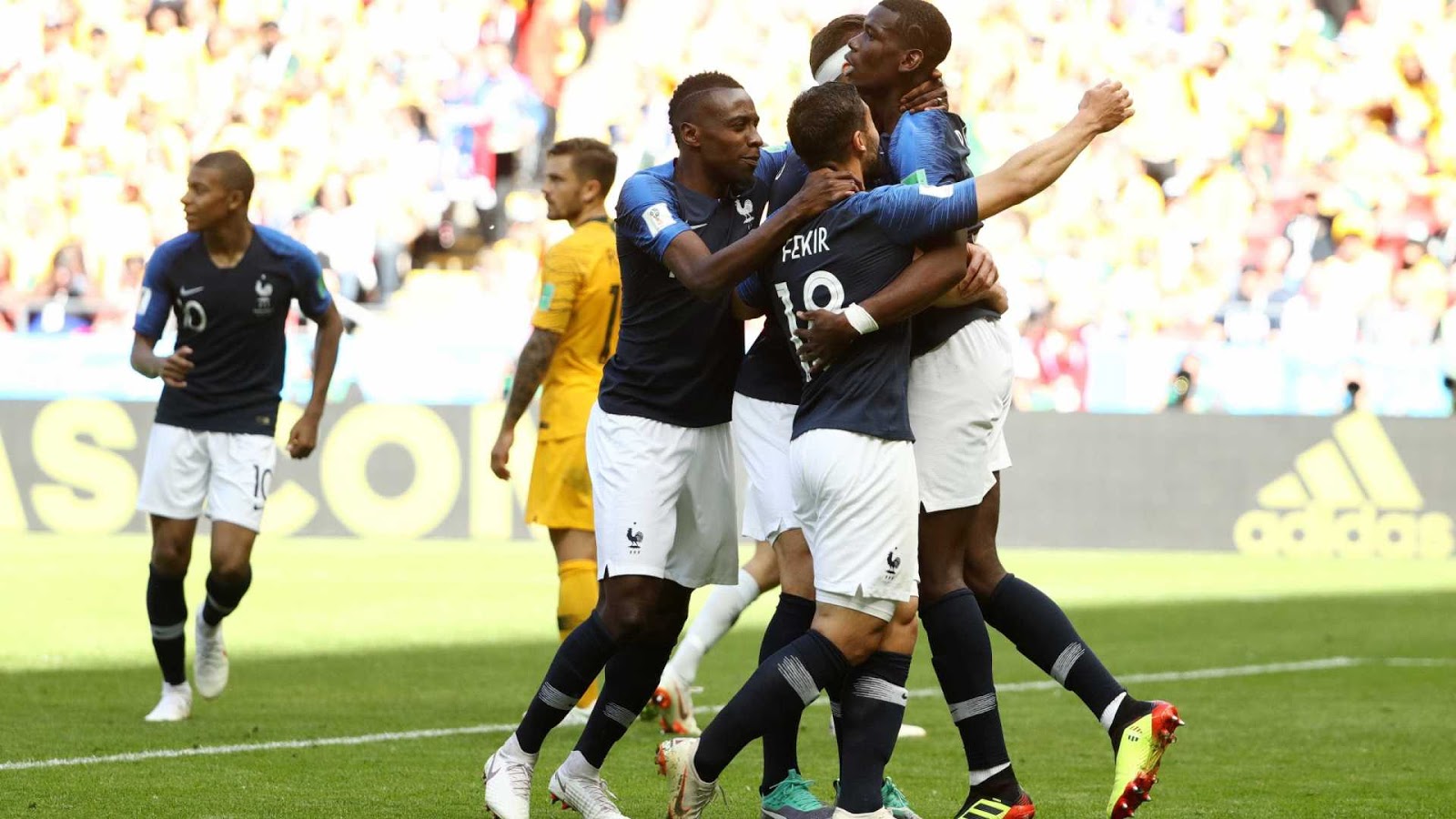 Com gol ‘esquisitão’ e uso de VAR, França sofre para vencer Austrália