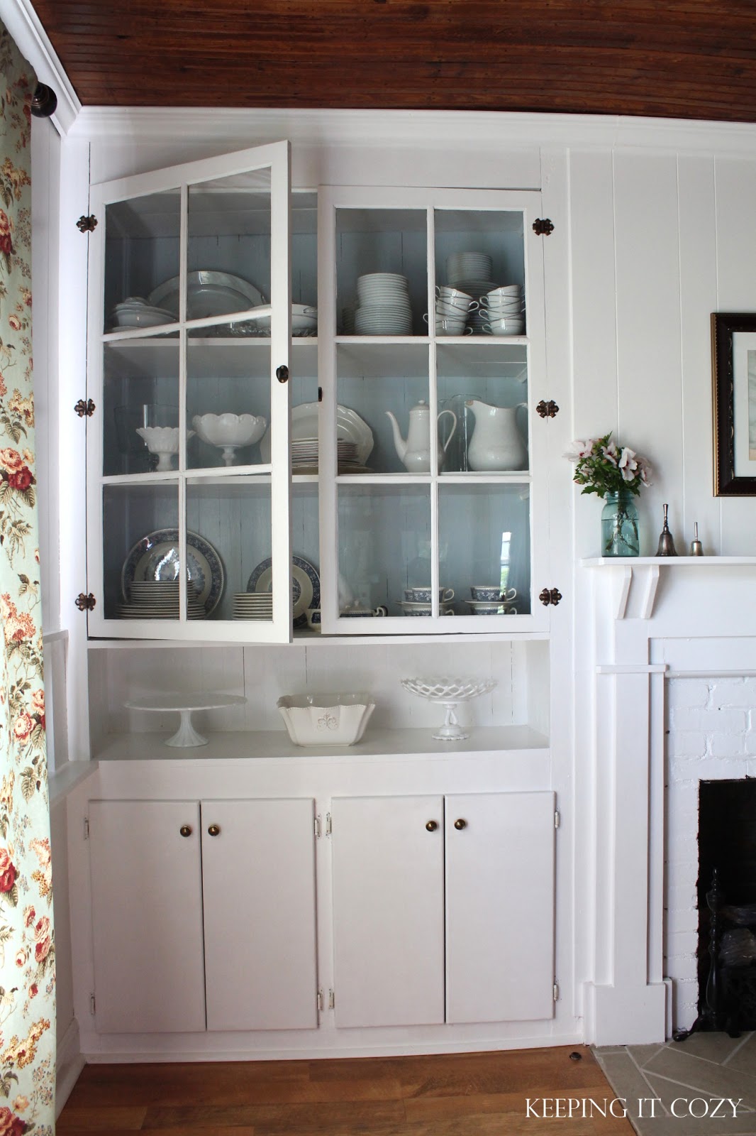 Keeping It Cozy In the Dining Room Hutch