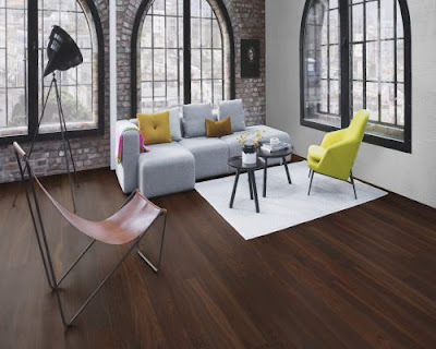 Kết hợp sàn gỗ tối màu cho phòng khách