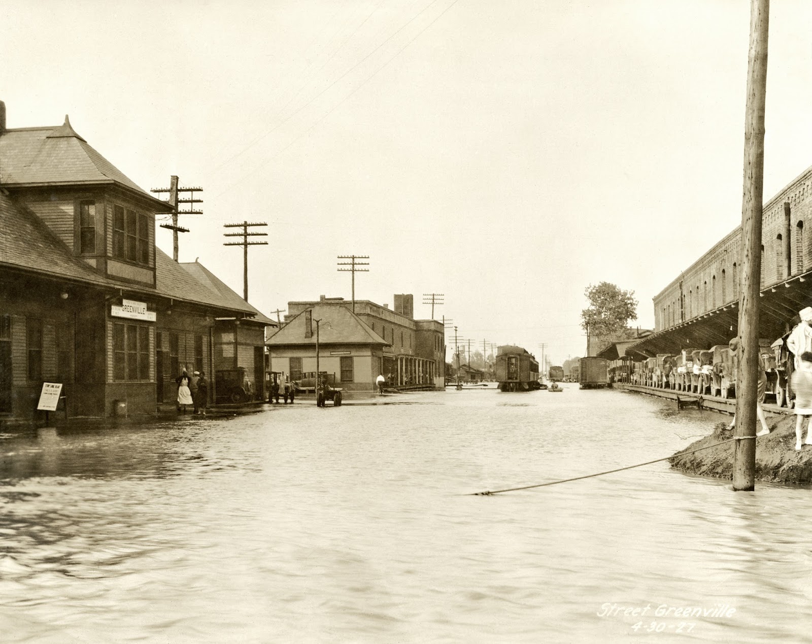 Street, Greenville, Mississippi, April 30, 1927. Great flood of 1927