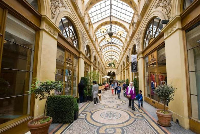 8 galerias comerciais espetaculares da Europa Elfandarilha
