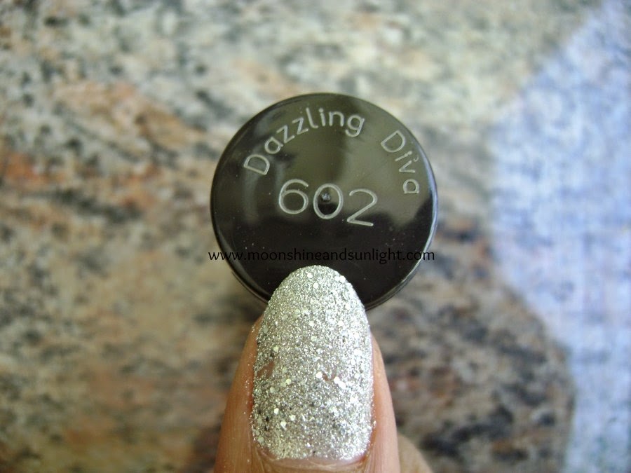 Maybelline ColorShow Glitter Mania Dazzling Diva 602 Review and Swatch