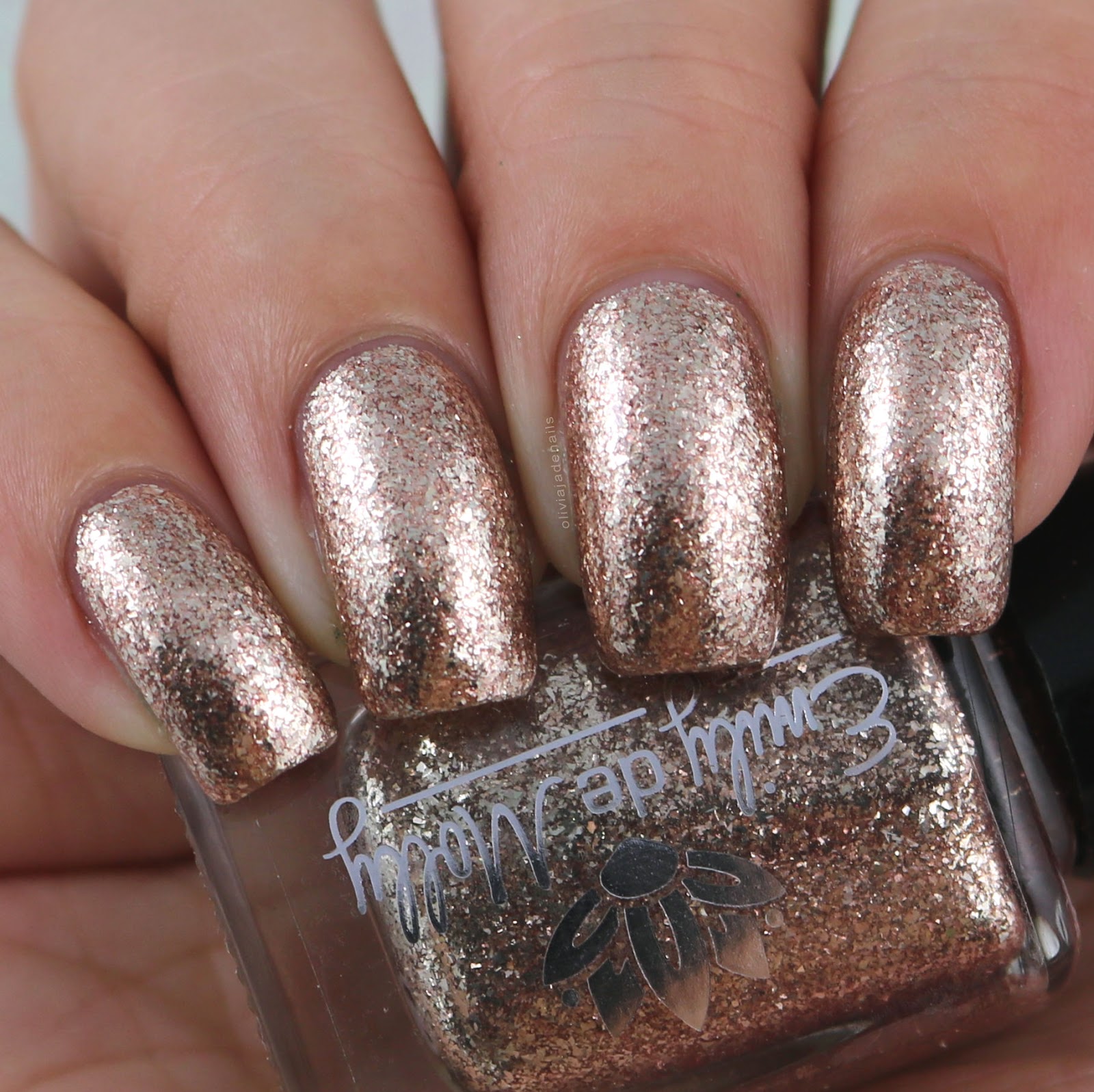 Emily de Molly Chrome Buttons swatched by Olivia Jade Nails
