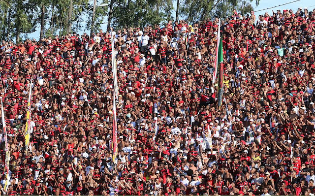Vitória faz promoção de ingressos para jogo contra o Jacobina