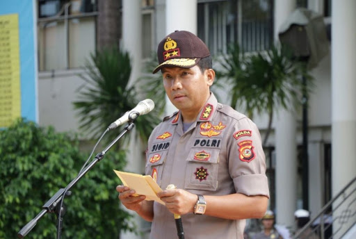 Remigius Sigid Tri Hardjanto Beri Motivasi dan Bantuan APD Kepada Personel Polda Kalbar Remigius Sigid Tri Hardjanto Beri Motivasi dan Bantuan APD Kepada Personel Polda Kalbar