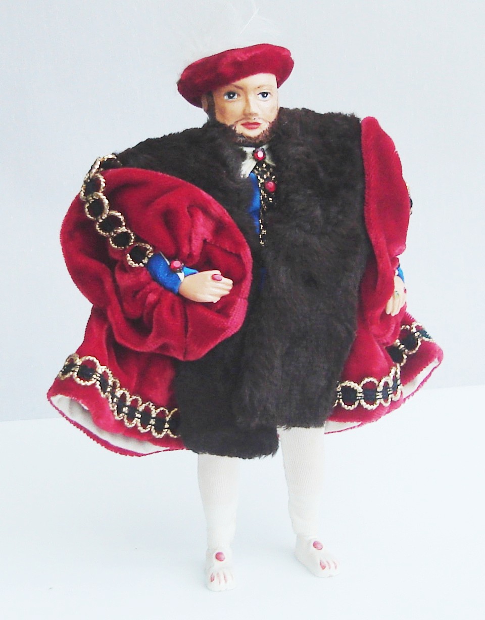 World Costume Dolls: DOLLS FROM HUNGARY, THREE PEGGY NISBET DOLLS (and ...