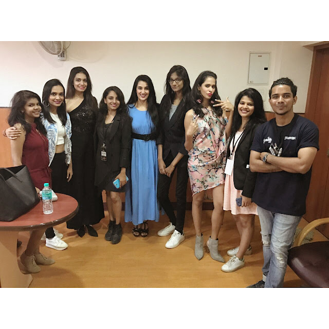 Actresses Sai Lokur, Madhu Sneha crown XIE Spandan 2017 fashion show winners