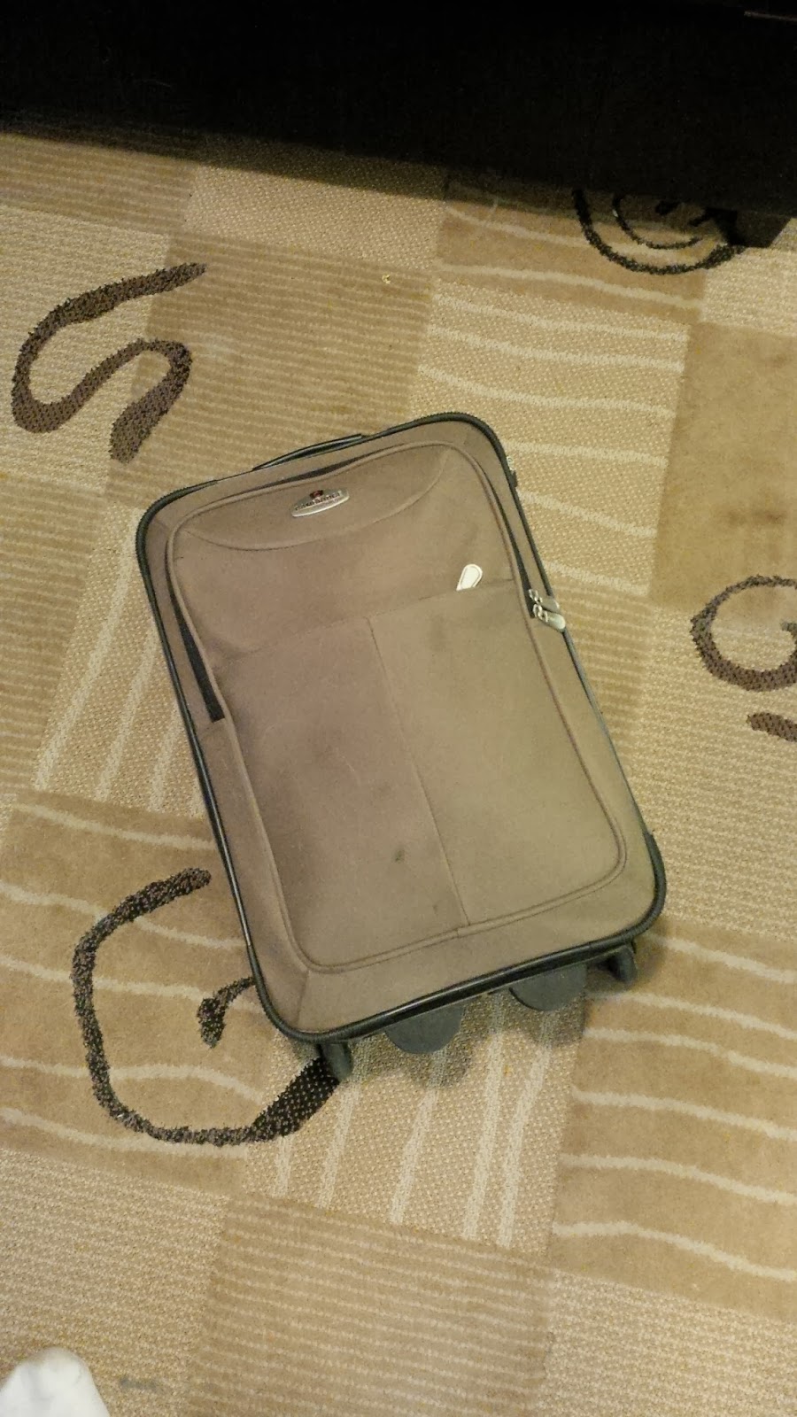 Packing for a Vacation: Carry-On Suitcase Only ~ Real Man Travels