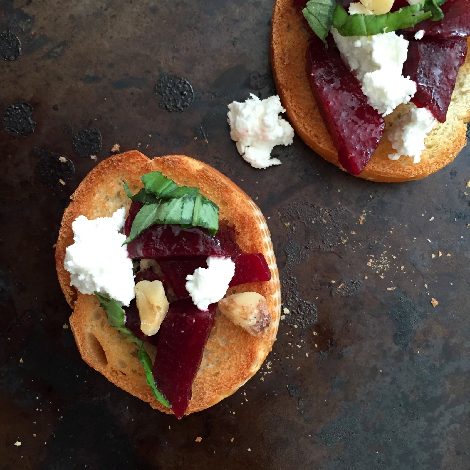 beet & goat cheese crostini