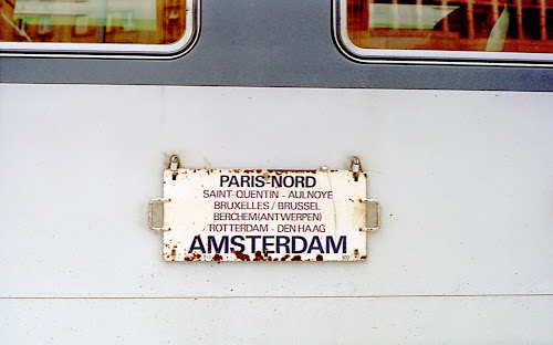 Paris, Gare du Nord, train Corail Paris-Amsterdam, © L. Gigout, 1990