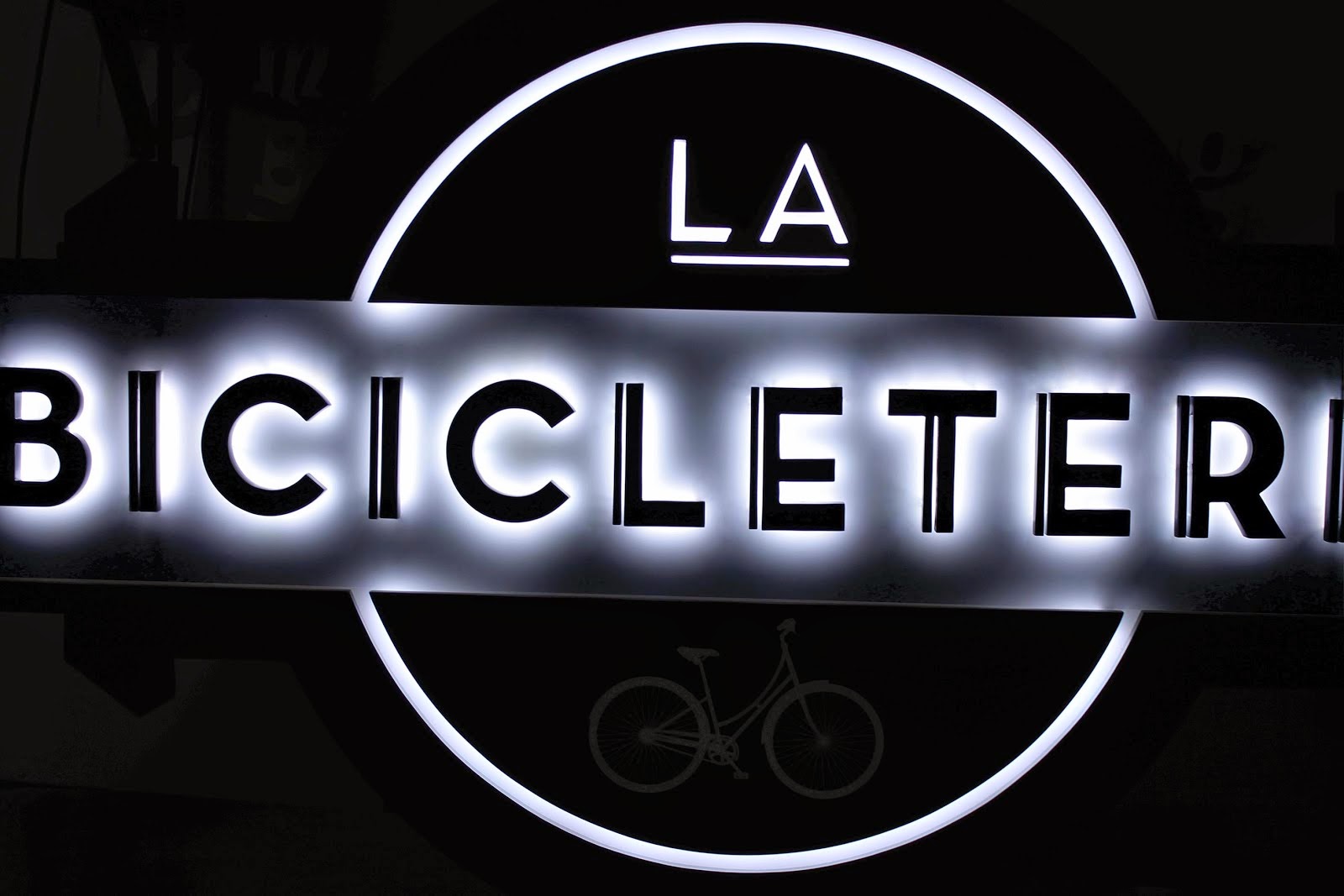 LETRERO ILUMINADO - BICICLETERIA