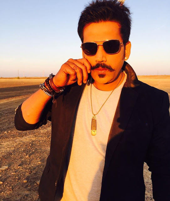 Ravi Kishan wife, movies, daughter, family, bhojpuri, age, video, family photo, actor, film, ka photo, image, date of birth, movie name list, film list, new movie, wife name, house Ravi Kishan wife, movies, daughter, family, bhojpuri, age, video, family photo, actor, film, ka photo, image, date of birth, movie name list, film list, new movie, wife name, house